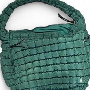 Free people carry all